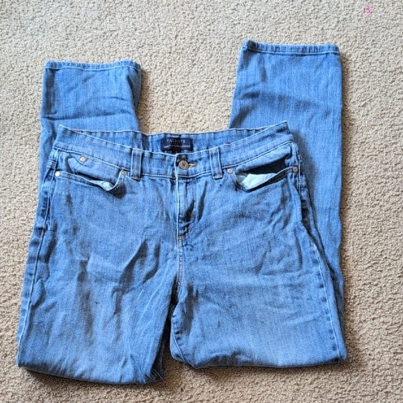 Talbots Simple Flattering 5 Pockets Straight Leg Jeans Size 8 - Picture 1 of 7